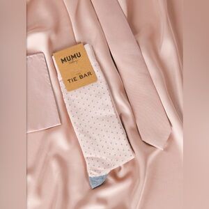 New in box: Show Me Your Mumu Men’s Rose Gold Tie Bar Box Set